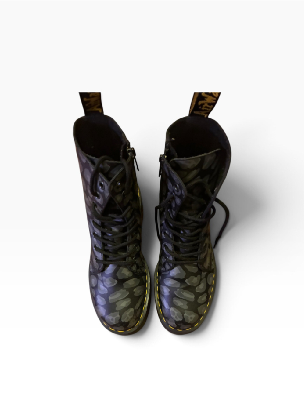 Women's Dr. Martens Jadon Leopard Print Combat Boots Black/Grey Size 8 - Picture 3 of 5